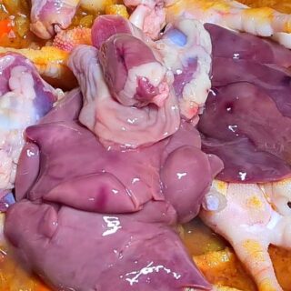 মুরগির পা, গিলা, কলিজা,পাখনা